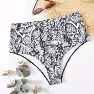 👙Snakeskin Print High Waisted Bikini Bottoms- PLUS SIZE🐍